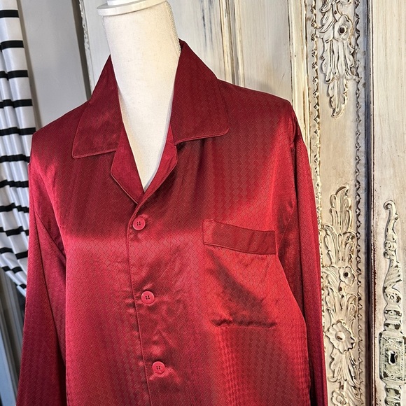 Silk Hemp Life Red Silk Satin Button-Up Pajama Top Button Down Shirt - Picture 5 of 12
